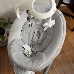Graco soothe my way baby swing