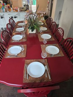 5.5-9 Ft Wood Dining table with 10 chairs and 2 leaves