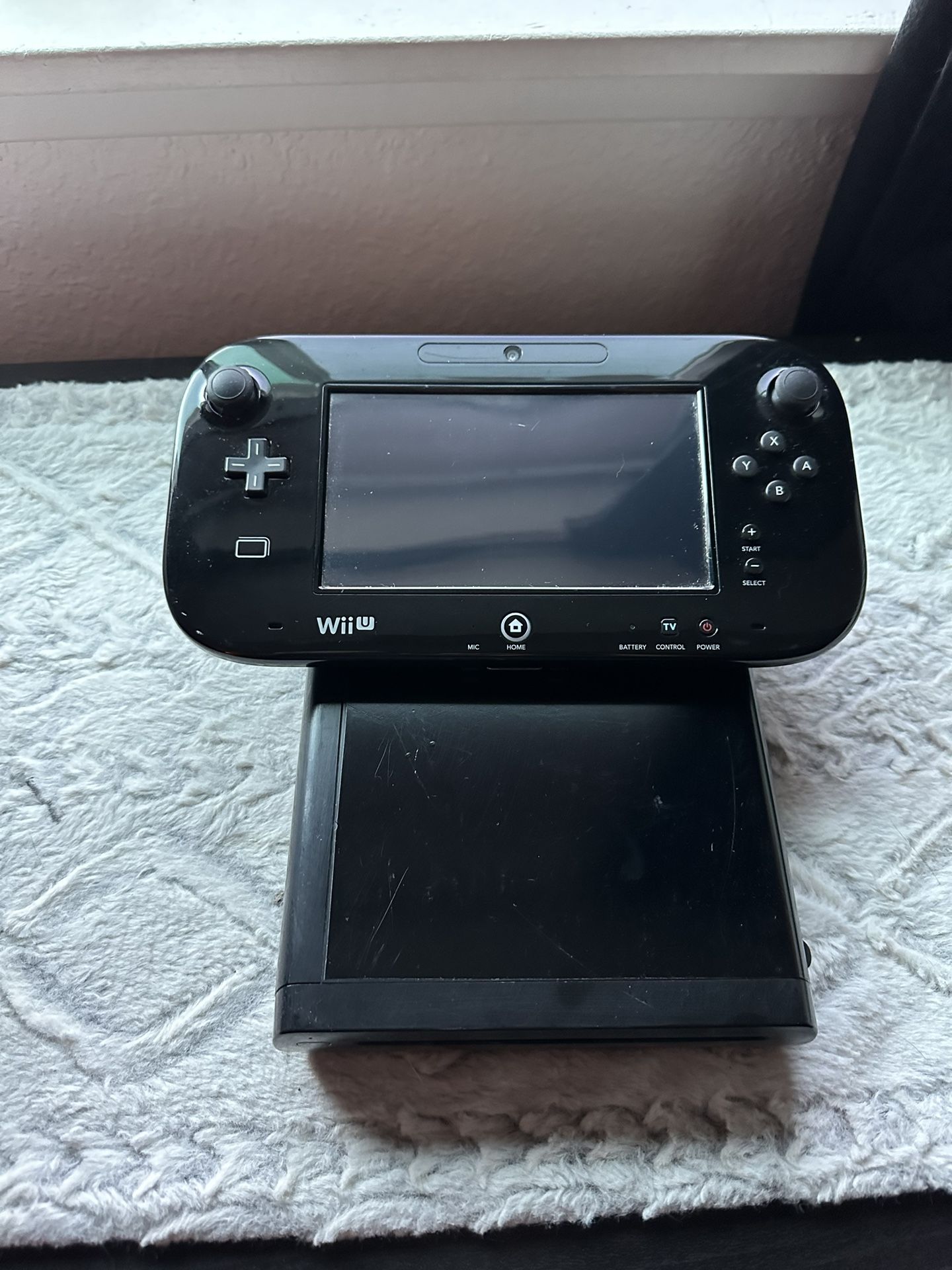 Nintendo Wii U Console 32GB, Extra Controller, Assortment Of Games
