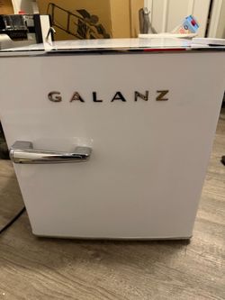 Galanz 1.7Cu ft Fridge Retro White