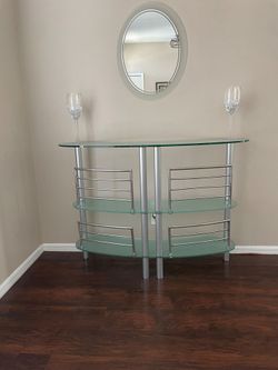 Glass bar with mirror