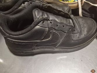 Nike Air Force 1 All Black Low-Top Sneakers 3.5