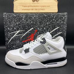 Air Jordan 4 Retro ‘’ Military Black ‘’