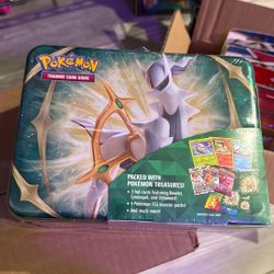 Pokemon TCG: SPRING 2022 New Sealed Collector Fusion Strike Lunch Box