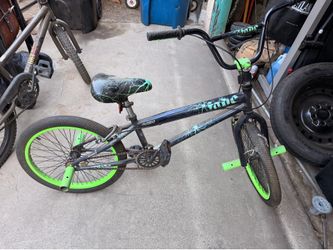 Avigo Fade Bike