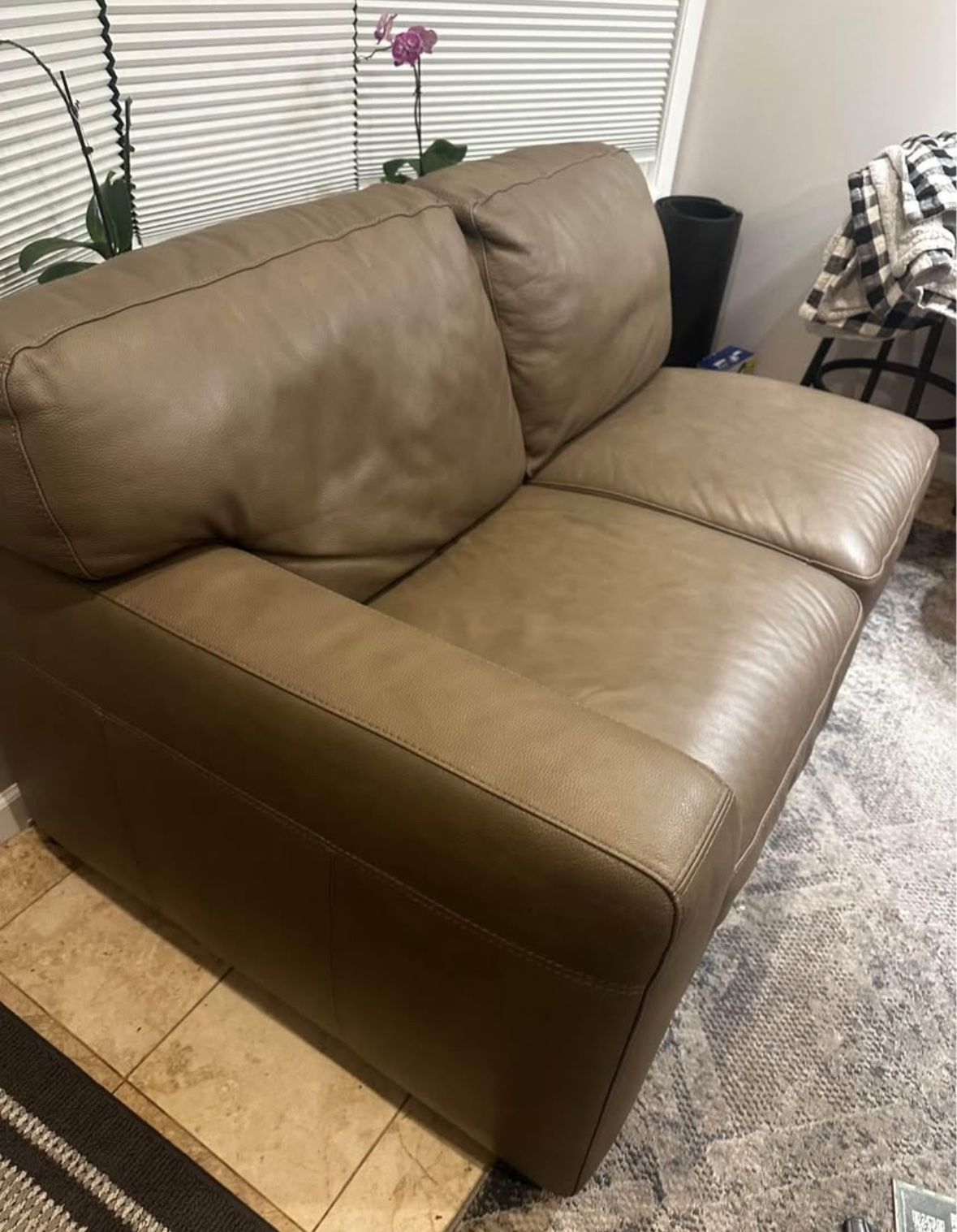 Loveseat section