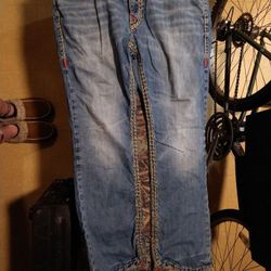 True Religion Jeans, Straight Cut,36