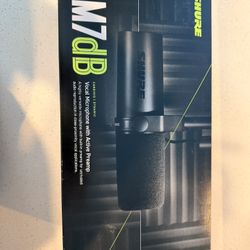 SHURE SM7dB vocal microphone w/ active preamp 