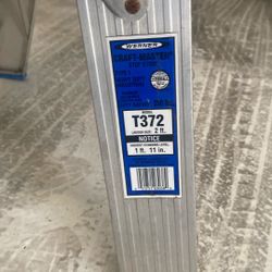 Werner Model T372 2 Ft. Ladder