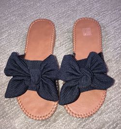 Bow Sandals