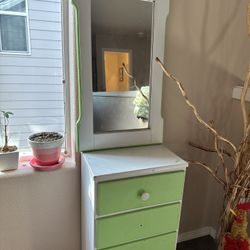 Mirror And Dresser Set