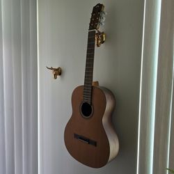 Cordoba C3M Classical Guitar – Excellent Condition-Includes New Savarez Strings