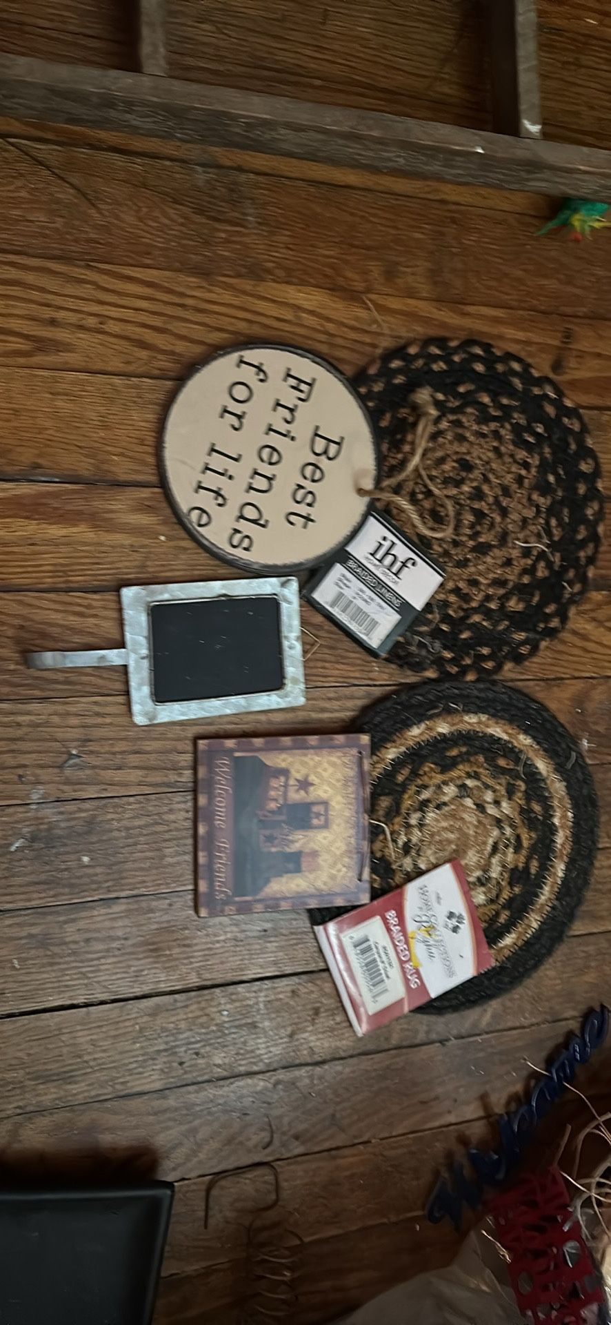 Country Lot 2 Brand New Braided 8” Trivet And 3 Small Hanging Items all Brand New  