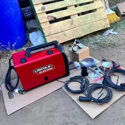 Lincoln Electric
140 Amp LE31MP Multi-Process Stick/MIG/Flux-Core/TIG, 120V, Aluminum Welder with Spool Gun sold separately