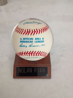 Vintage Autographed Baseball:  Nolan Ryan