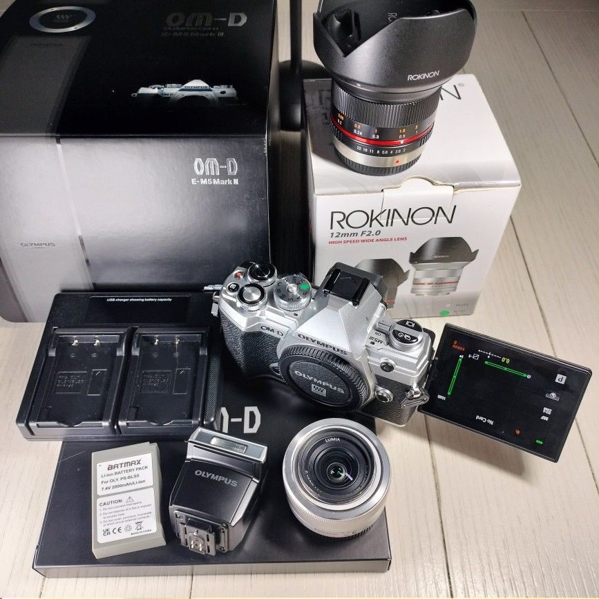 PERFECT Olympus M5 Mark III 20mp 4k weather sealed pro camera + IBIS + 2 Lenses