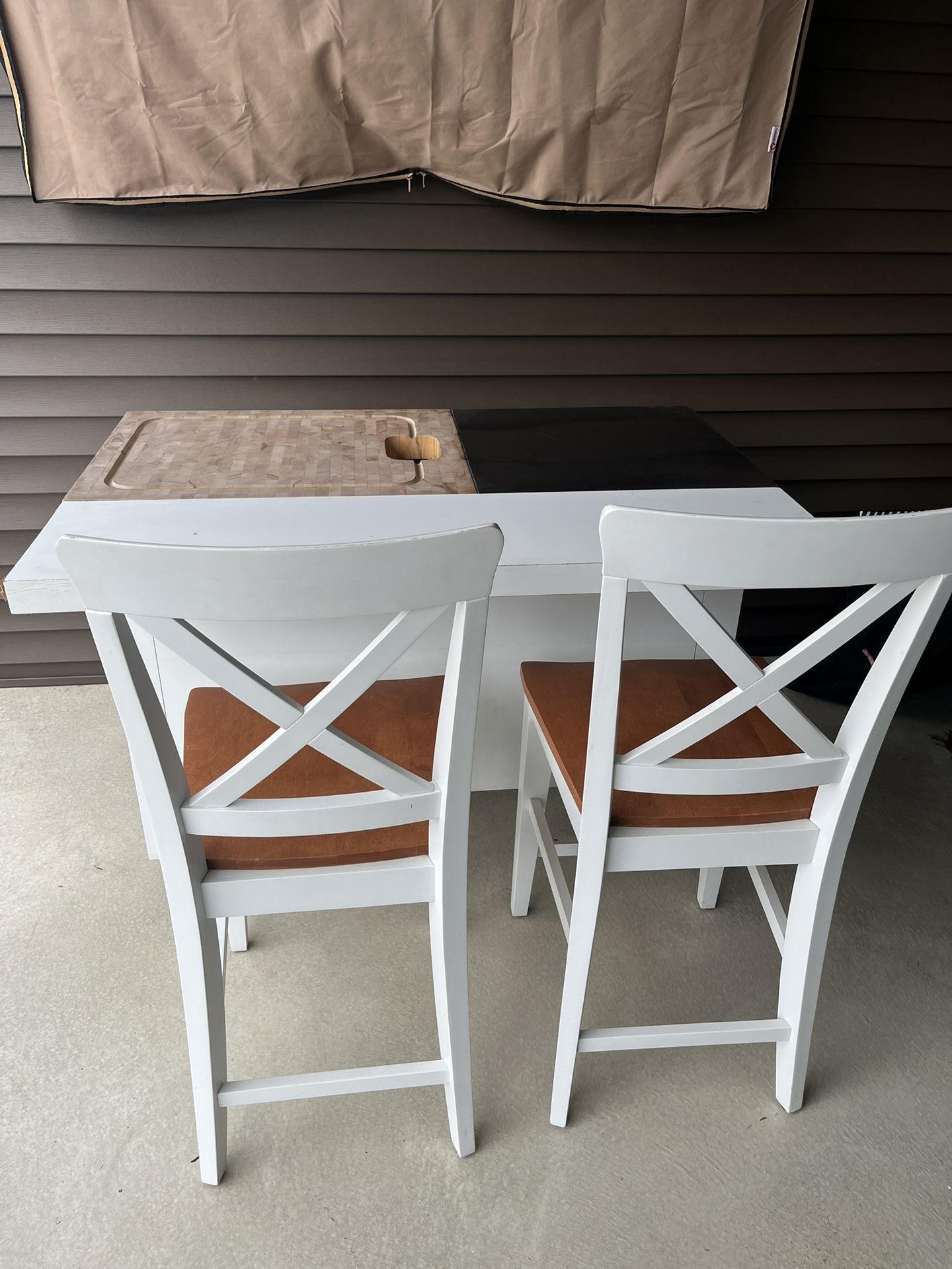 Moveable Bar