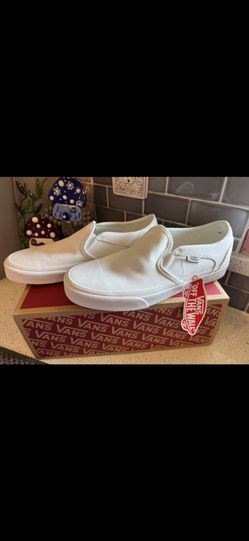 NWT. VANS 8.5