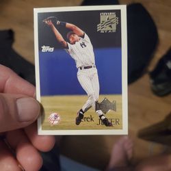 Derek Jeter Rookie Baseball Card In Mint Condition 