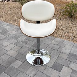 Bar Stools (4) Height Adjustable