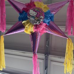 Hello Kitty Star Pinata 
