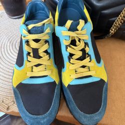 Authentic Gucci Sneakers 