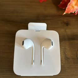 Wired Headphones 