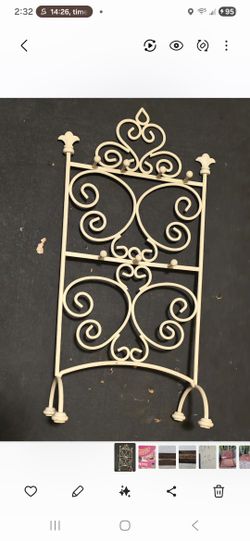 Vintage Jewelry Hanger