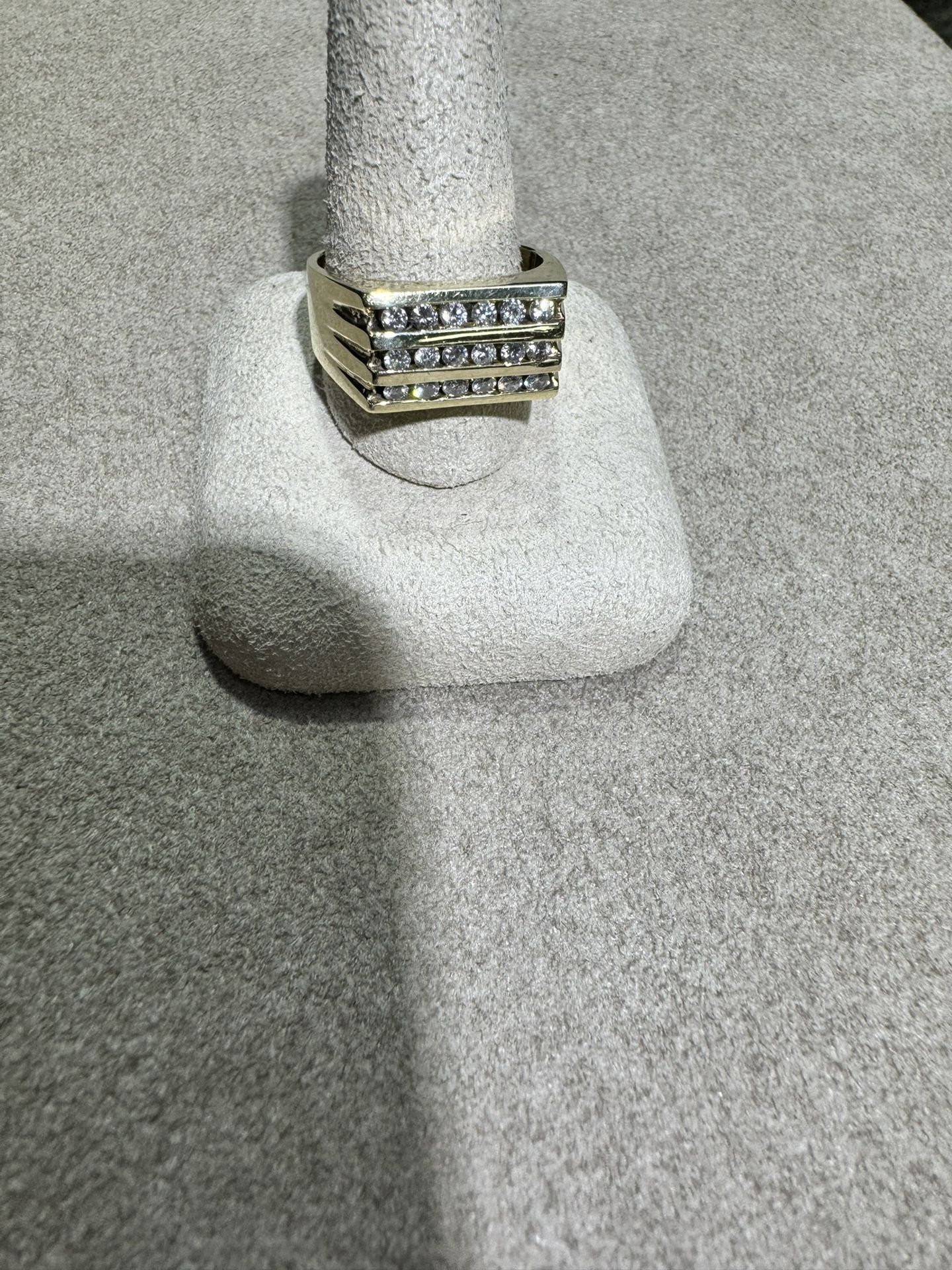 14k Men’s Diamond Ring