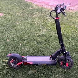 Electric scooter