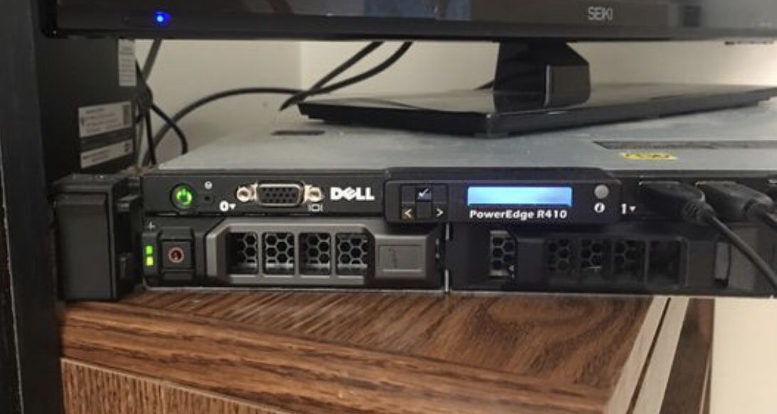 Dell r410 poweredge rack server