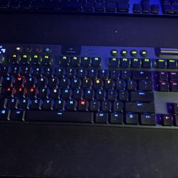 LOGITECH G915 TKL GAMING KEYBOARD