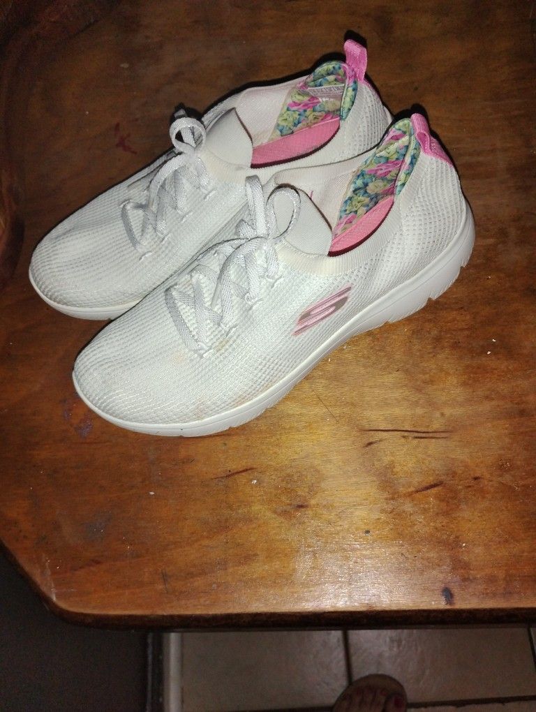 Women Shoes Size 9