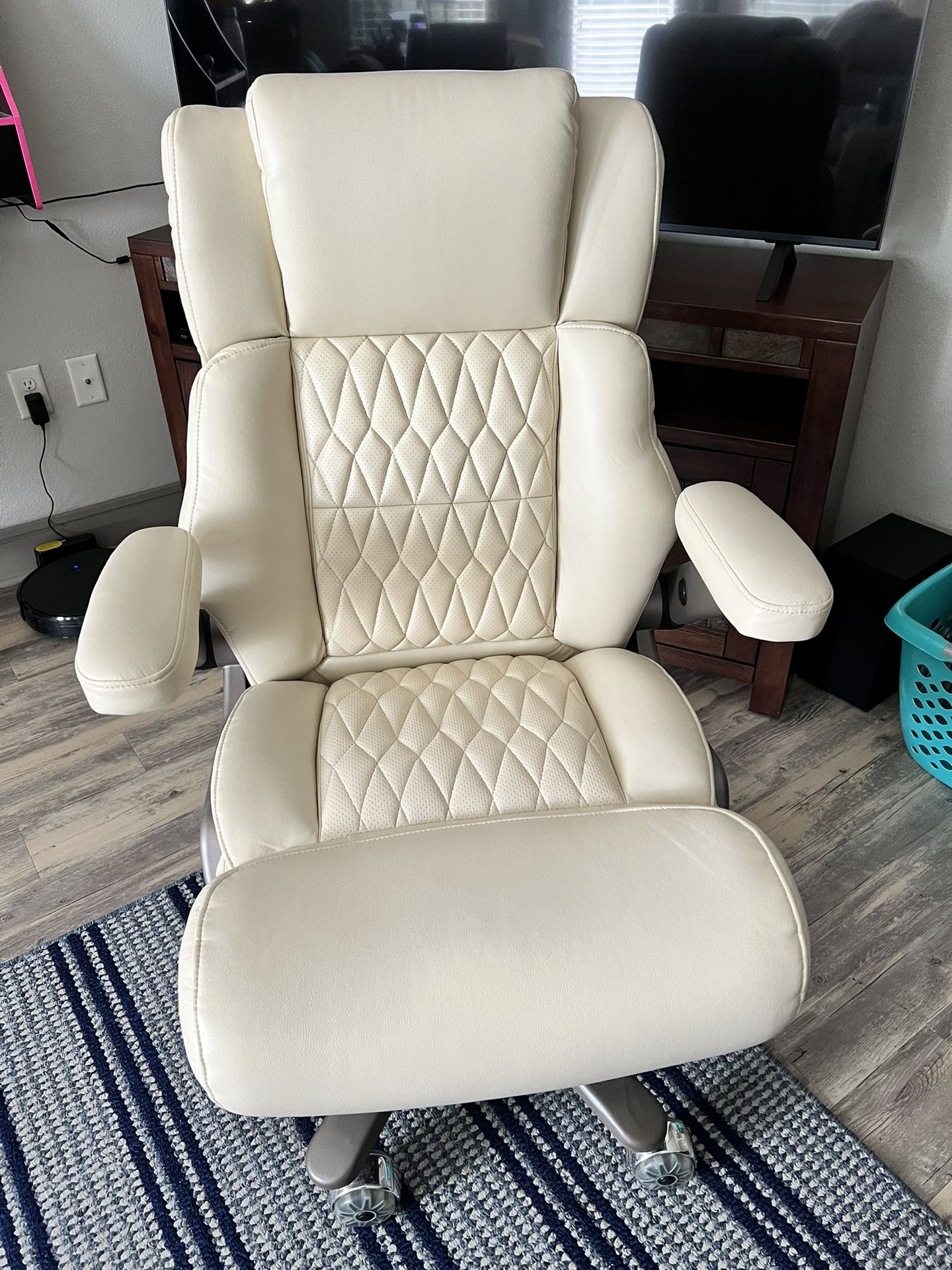 Big and Tall-Office Chair - Adjustable Lumbar Support