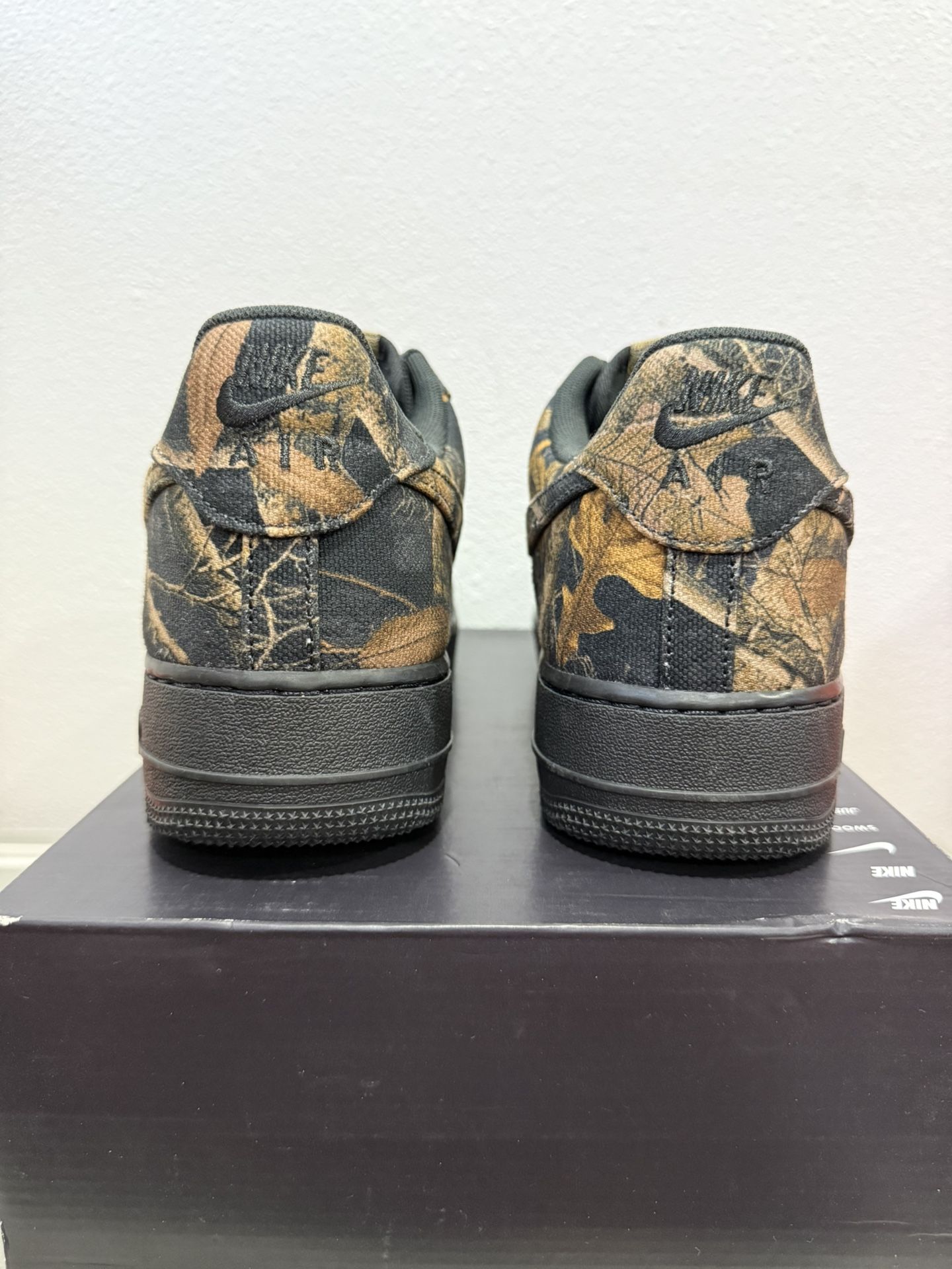 Realtree x Nike Air Force 1 Low Black Camo - Size 12.5 - IH1221 001 - New/No Lid Realtree x Nike Air Force 1 Low Black Camo IH1221-001 main image 3