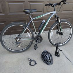 Men's Schwinn Mountain Bike with Accessories