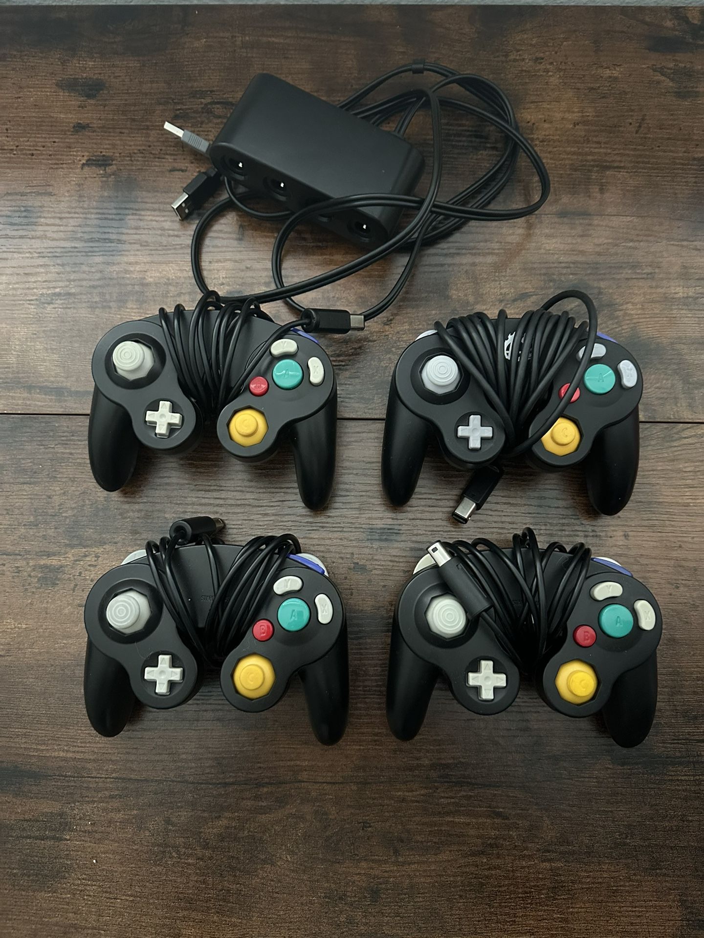 Four GameCube Controllers And Adapter