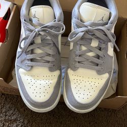 Women’s Low Jordan Size 8.5