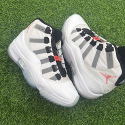 Jordan 11 Adapt Size 7M