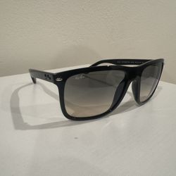 Ray-Ban Boyfriend 2 RB4547 Sunglasses