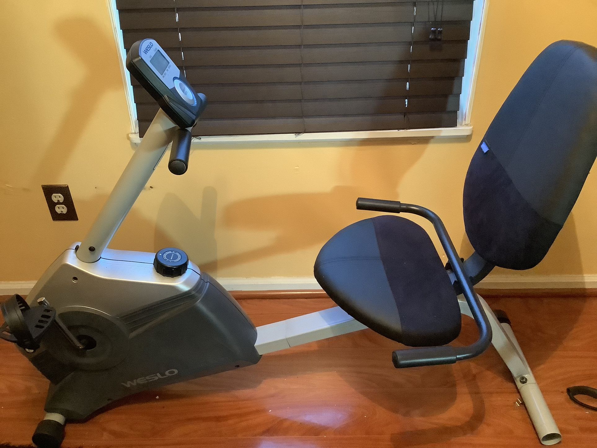 Weslo Pursuit G Exercise Bike 
