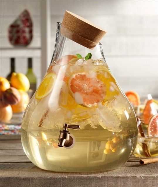 New Glads Beverage Dispenser Cold Drink Dispenser Glass Jug (2.5 Gallon, Glass with Cork Lid)