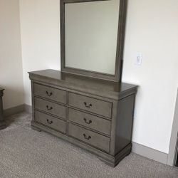 Dresser & Nightstand