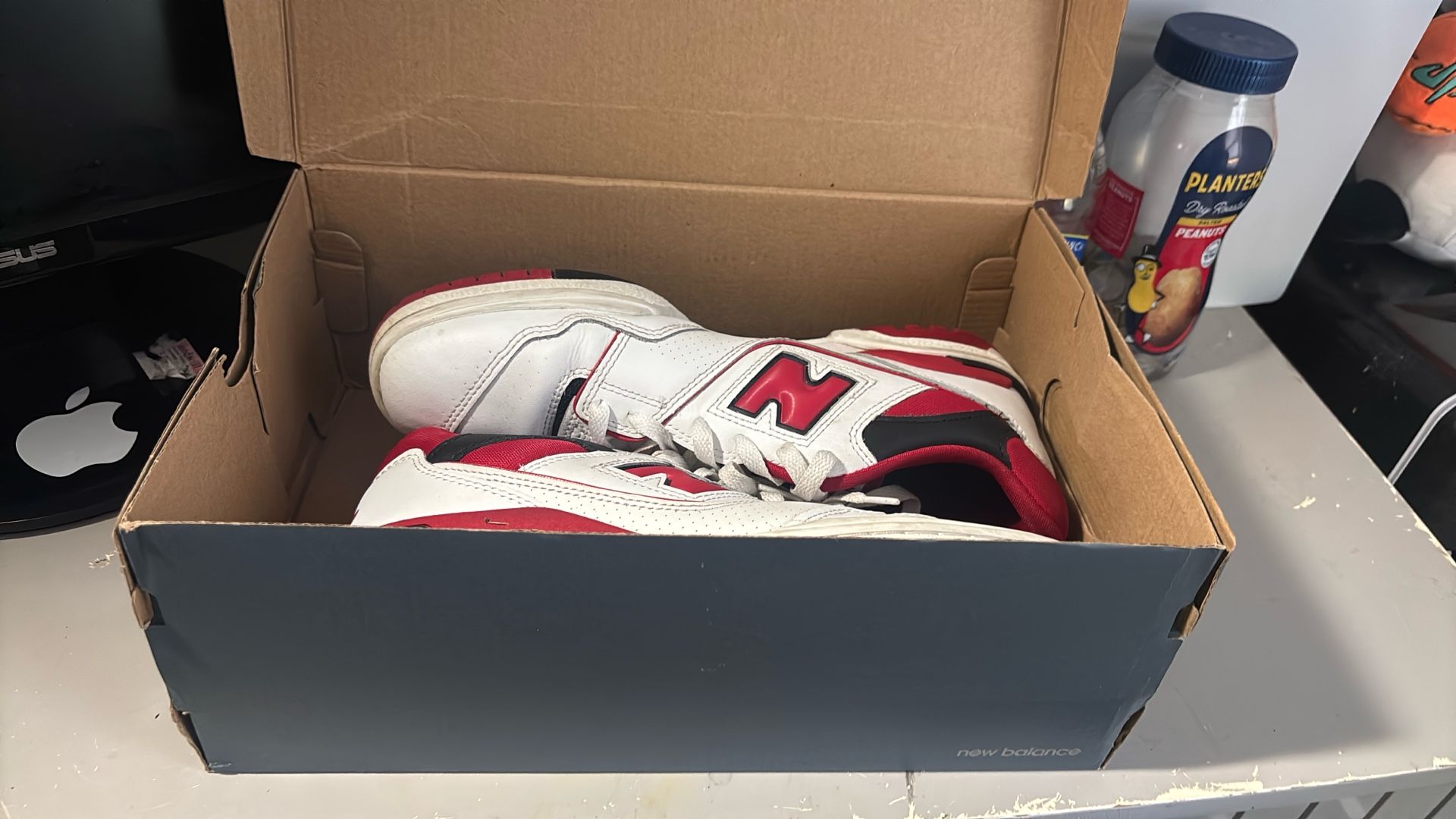 New Balance 550