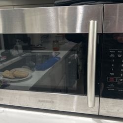 Samsung  Microwave - Stainless Steel ME16h702ses