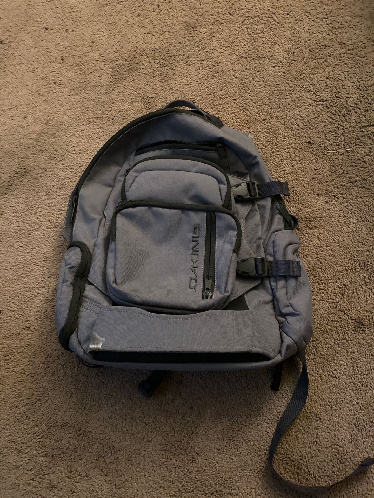 Dakine skateboard/snowboard backpack