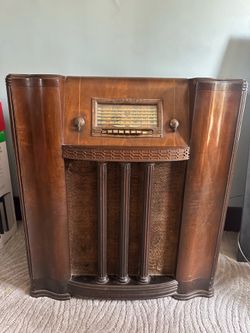 Vintage Silvertone Radionet Gramophone