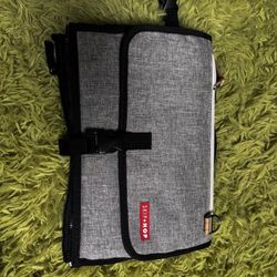 Changing Pad Carrier