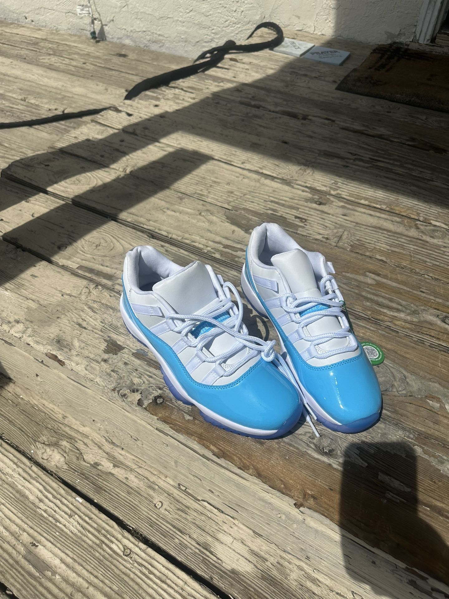 UNC Jordan 11 Low Tops