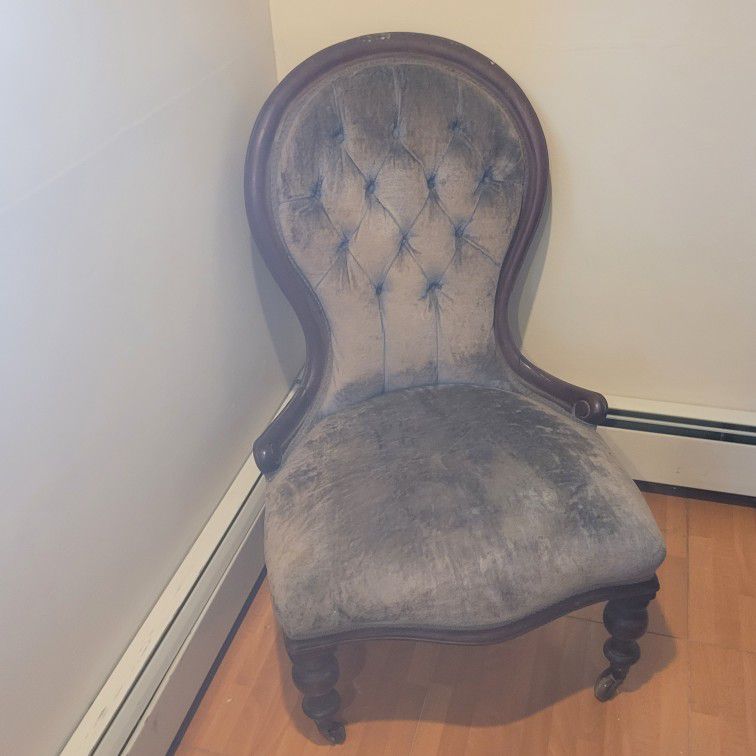 Antique Victorian Carved and Back Tufted Parlor Ladies Chair